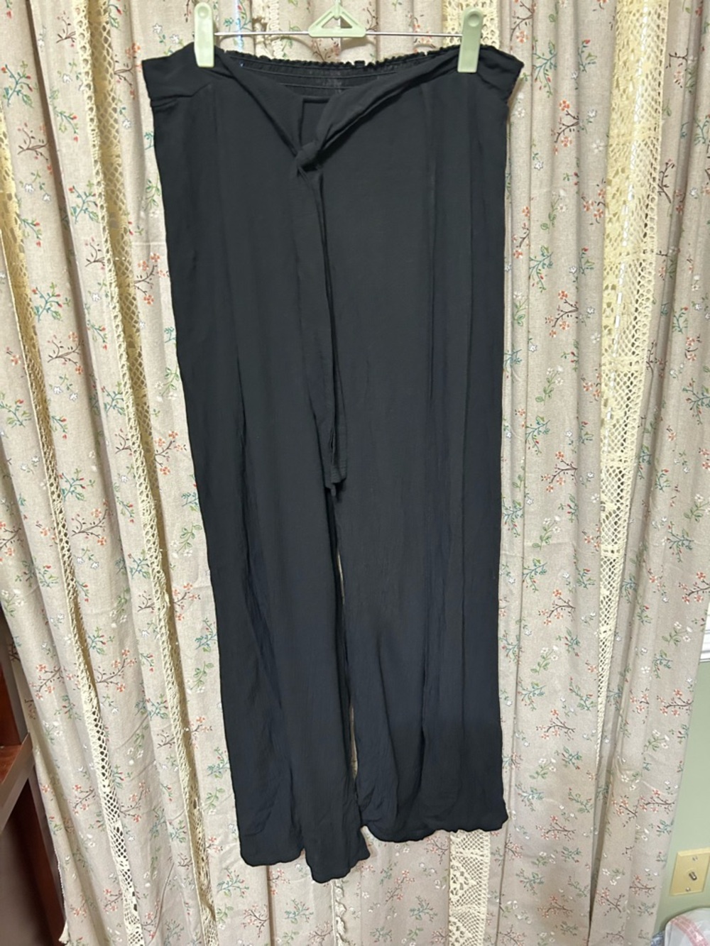 BECCA Split Leg Wide Leg Pants Black NWT Size L Resort Slit